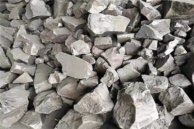 Boles de carboni de silici de manganès